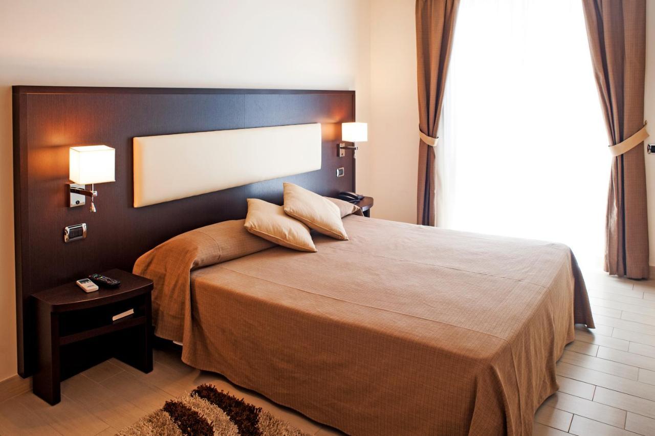 Hotel Welcome San Benedetto del Tronto Extérieur photo