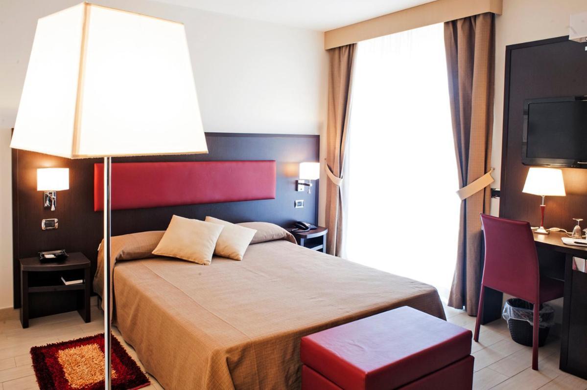 Hotel Welcome San Benedetto del Tronto Extérieur photo