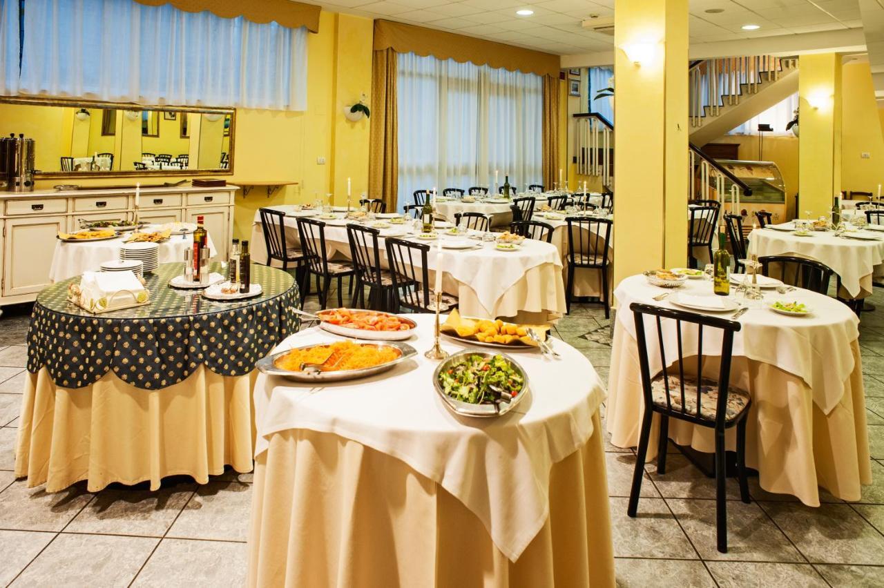 Hotel Welcome San Benedetto del Tronto Extérieur photo